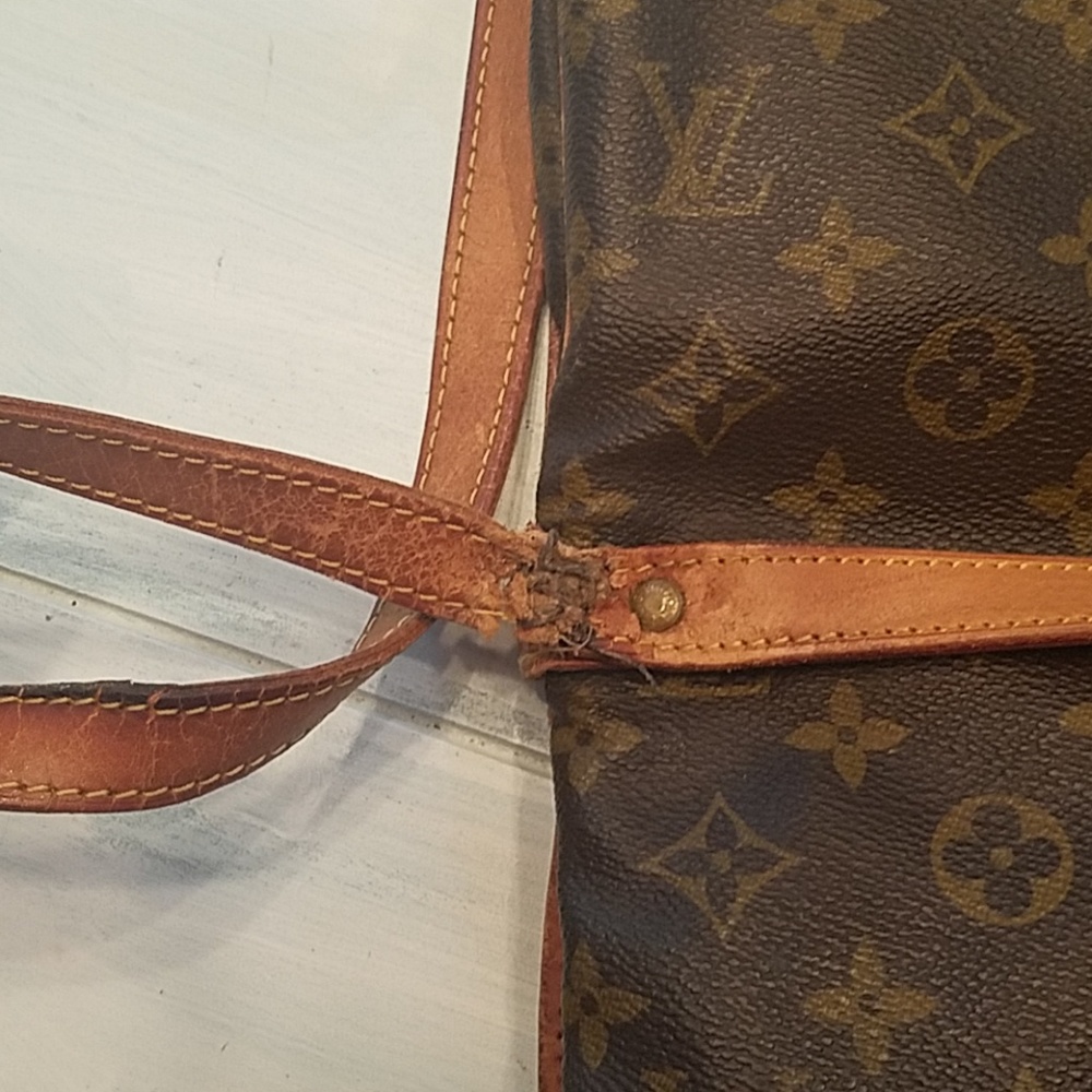 Louis Vuitton Saumur 30 - Picture 3 of 8